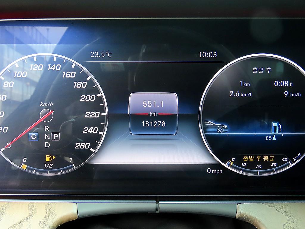 Mercedes Benz E class - Vista 9