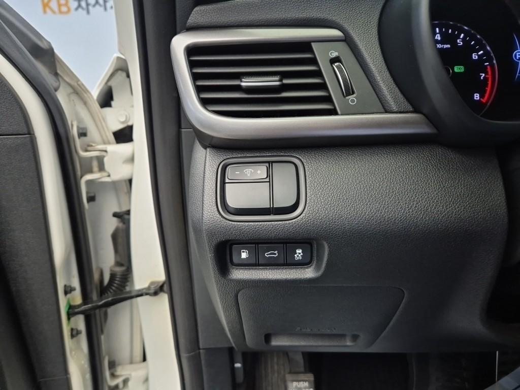 KIA K5 2017 Blanco - Importación desde Corea - HF Imports Iquique - Foto 17