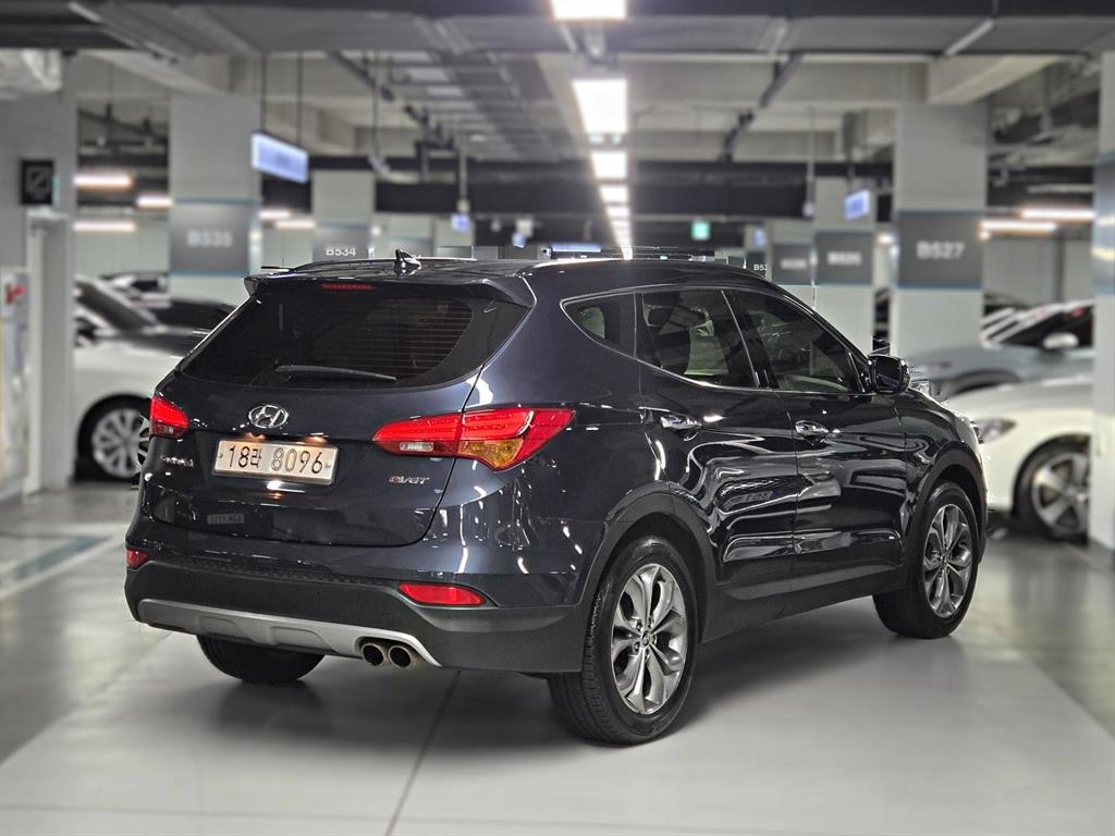 HYUNDAI Santa Fe - Vista 2