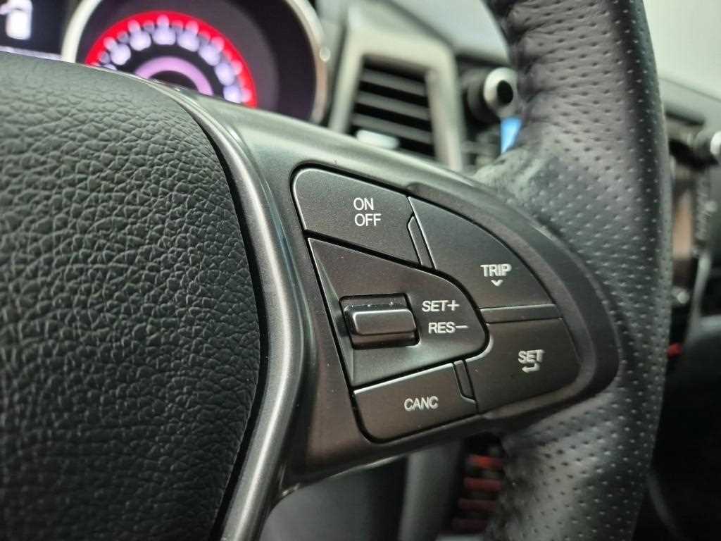 Ssangyong Tivoli 2019 Blanco - Importación desde Corea - HF Imports Iquique - Foto 15