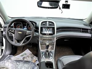 Chevrolet Malibu - Vista 10