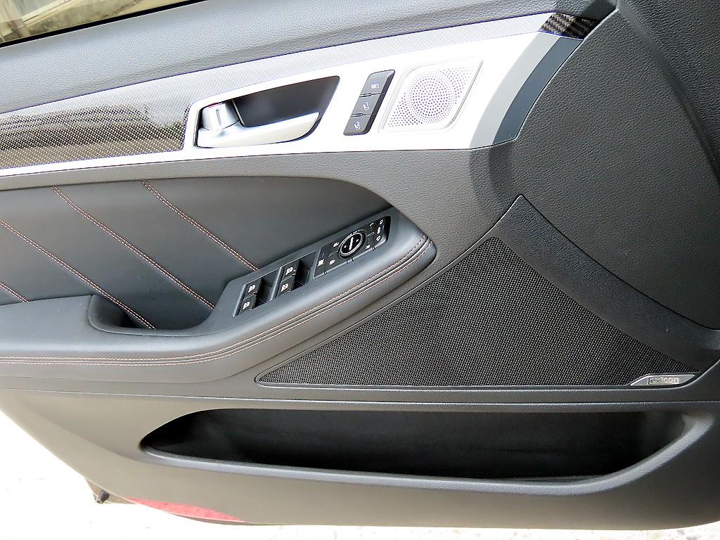 Genesis G80 - Vista 12