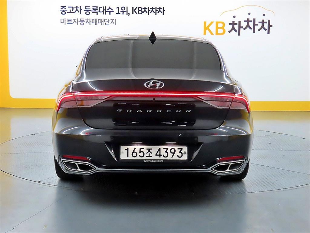 HYUNDAI Grandeur - Vista 3