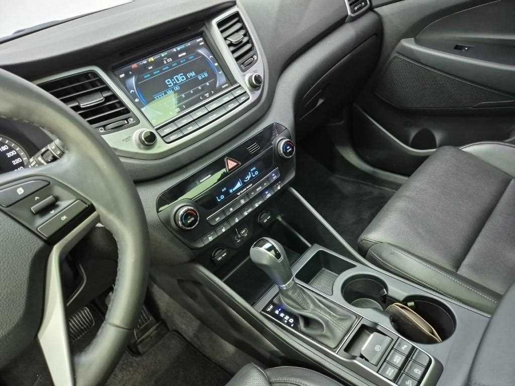 HYUNDAI Tucson - Vista 10
