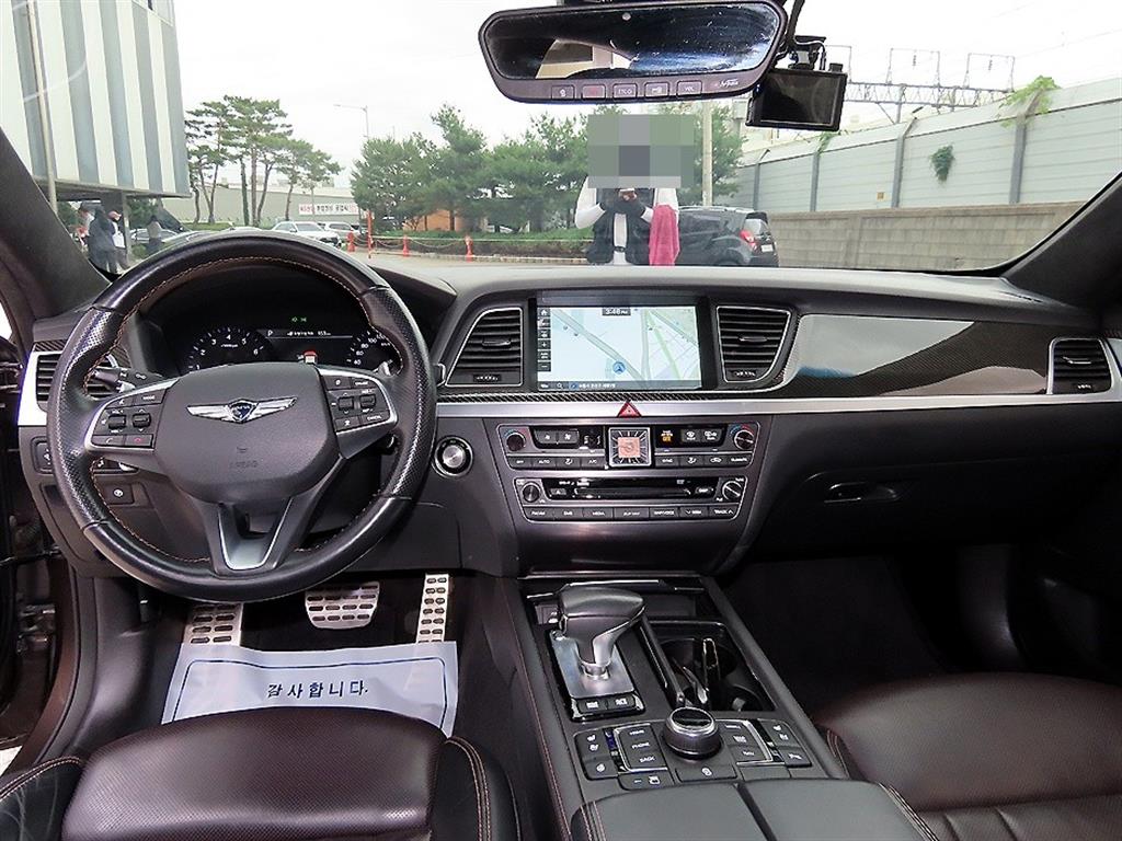 Genesis G80 - Vista 7