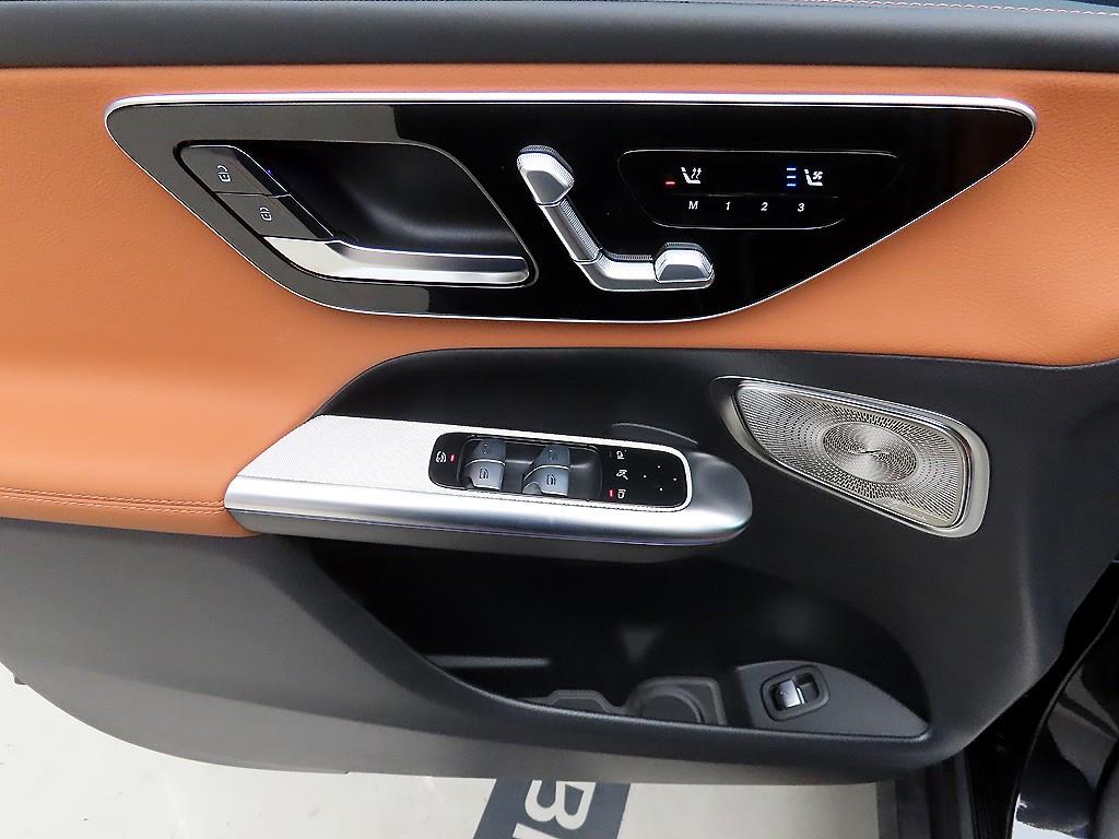 Mercedes Benz GLC Class - Vista 11