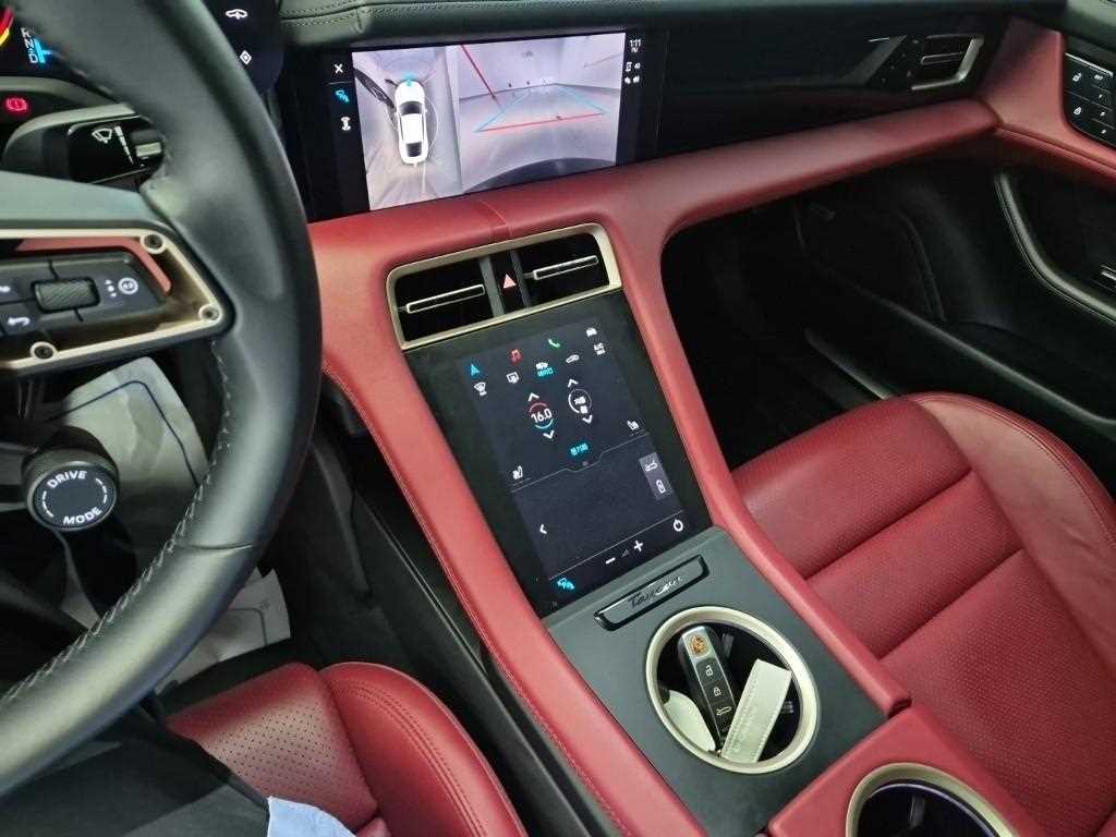 Porsche Taycan - Vista 10