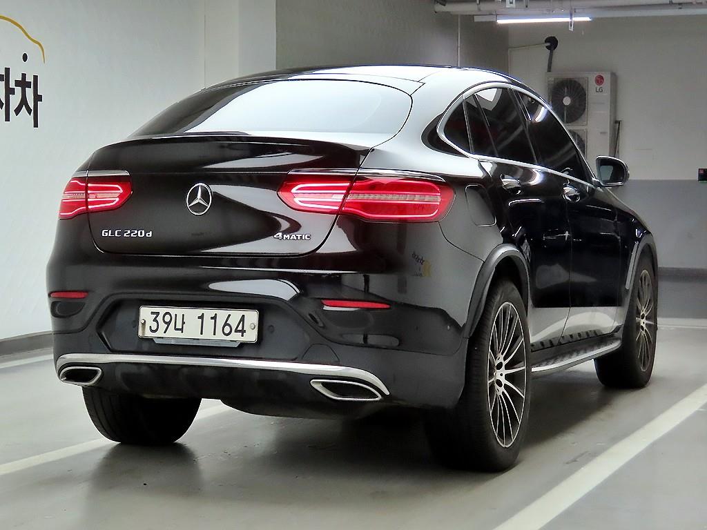 Mercedes Benz GLC Class - Vista 4