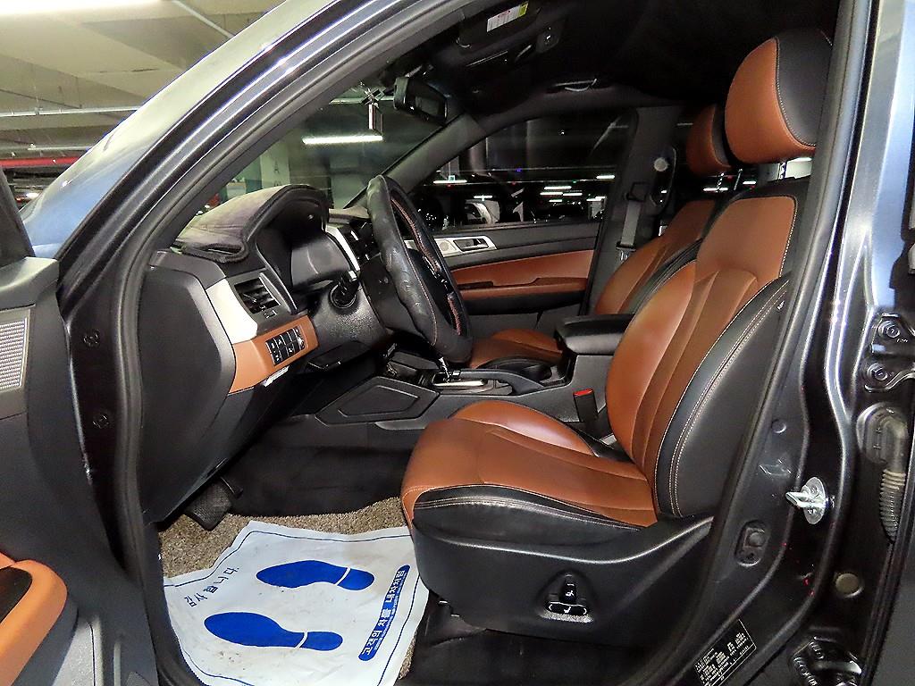 Ssangyong Rexton - Vista 6