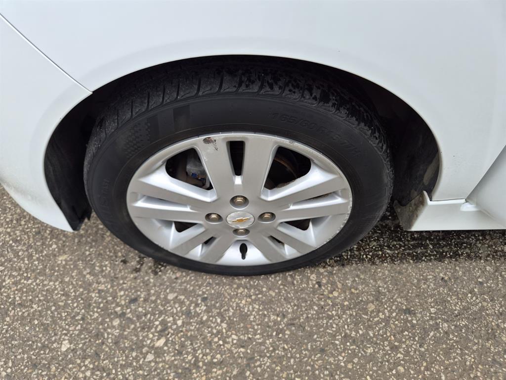 Chevrolet Spark - Vista 5