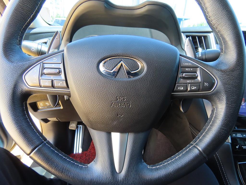 Infiniti Q - Vista 12