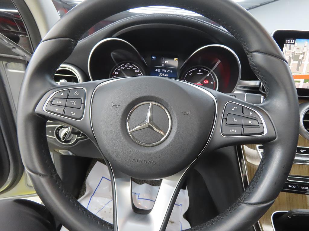 Mercedes Benz C Class - Vista 8