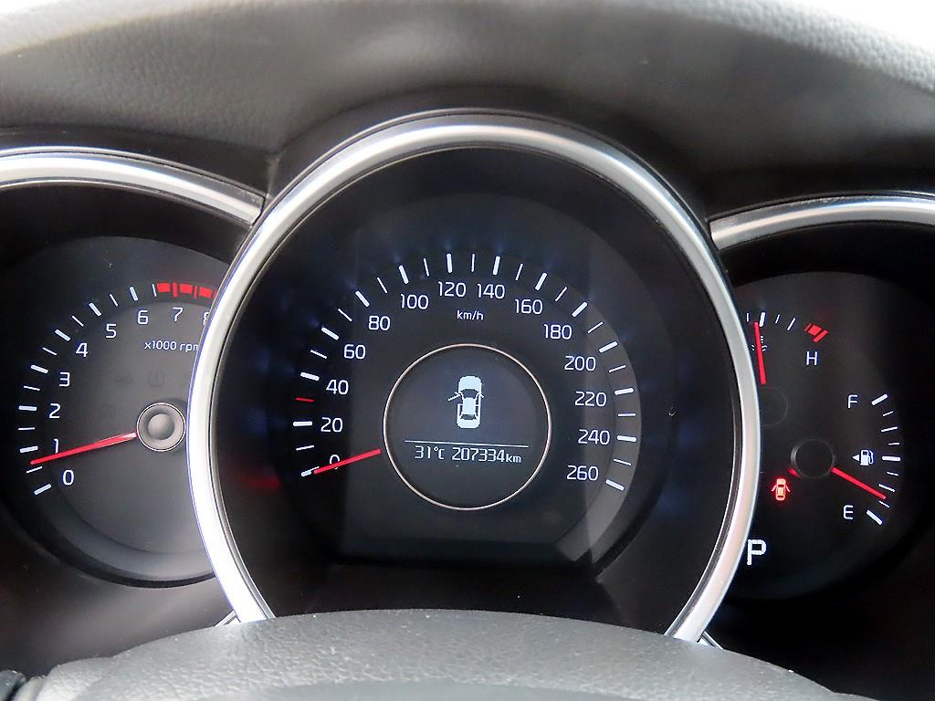KIA K5 - Vista 8