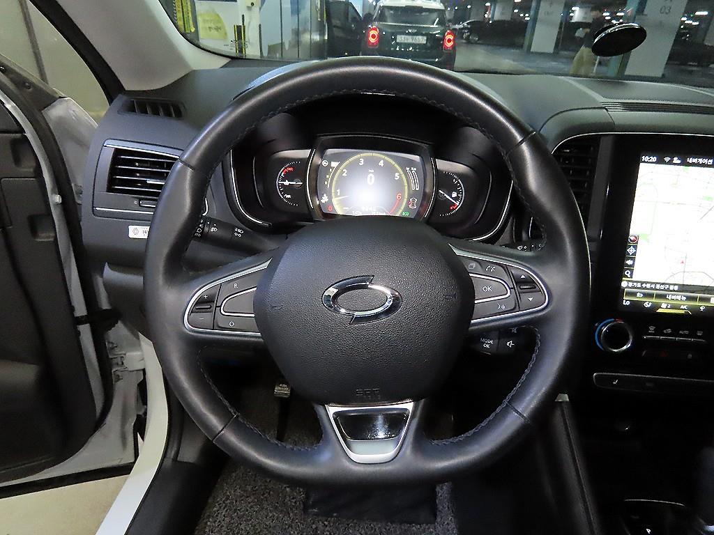SAMSUNG QM6 - Vista 8