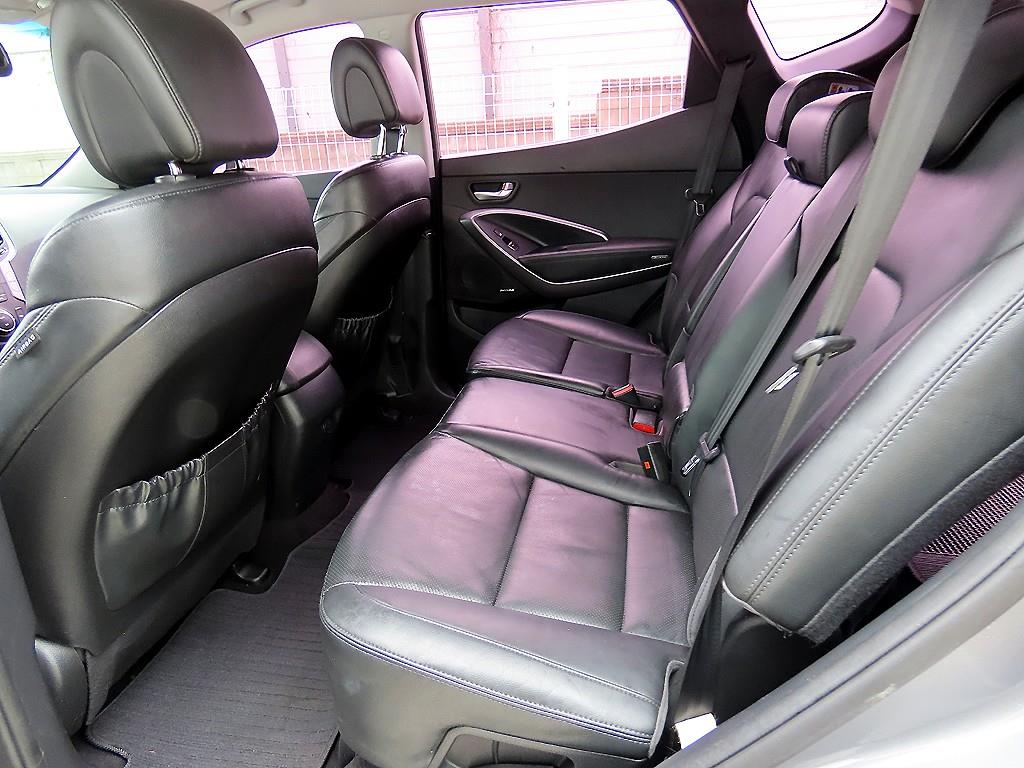 HYUNDAI Santa Fe - Vista 6
