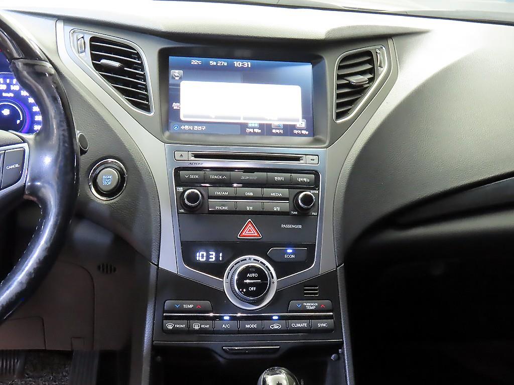 HYUNDAI Grandeur - Vista 11