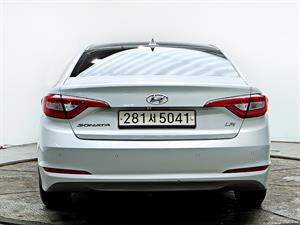 HYUNDAI Sonata - Vista 6