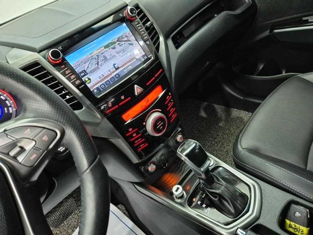 Ssangyong Tivoli - Vista 10