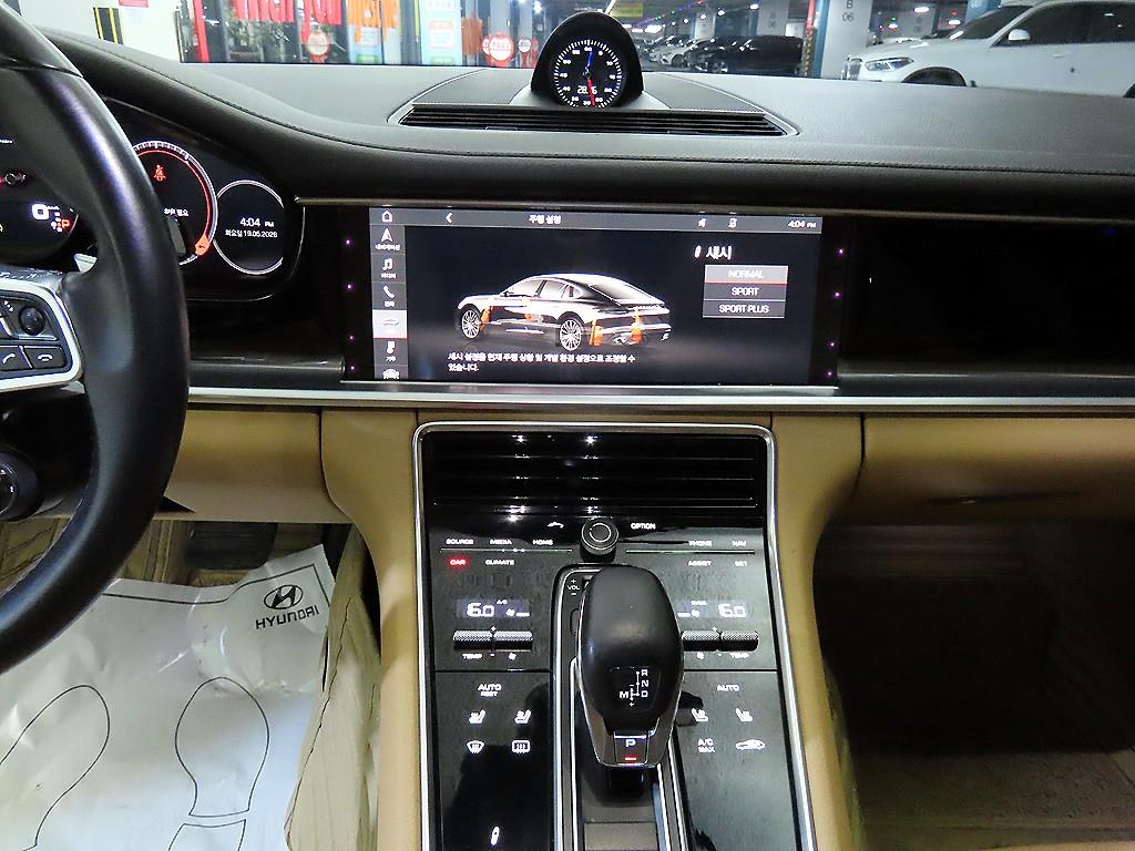 Porsche Panamera - Vista 11