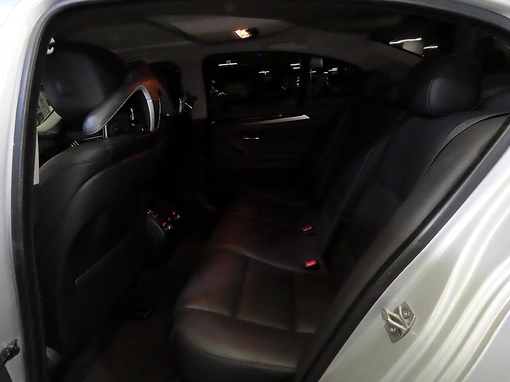 BMW 5 Series - Vista 7