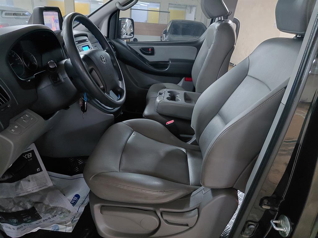 HYUNDAI Starex 2017 Negro - Importación desde Corea - HF Imports Iquique - Foto 13
