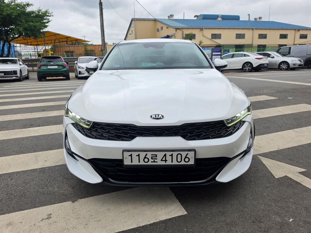 KIA K5 2021 Blanco - Importación desde Corea - HF Imports Iquique - Foto 1