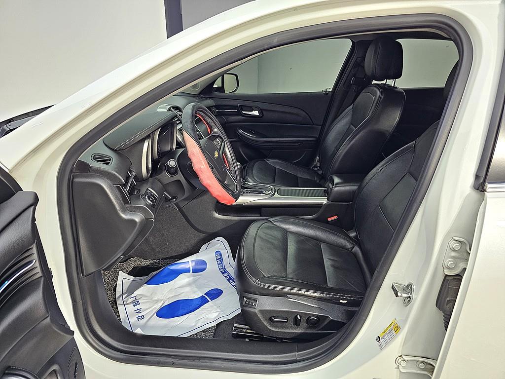Chevrolet Malibu - Vista 8