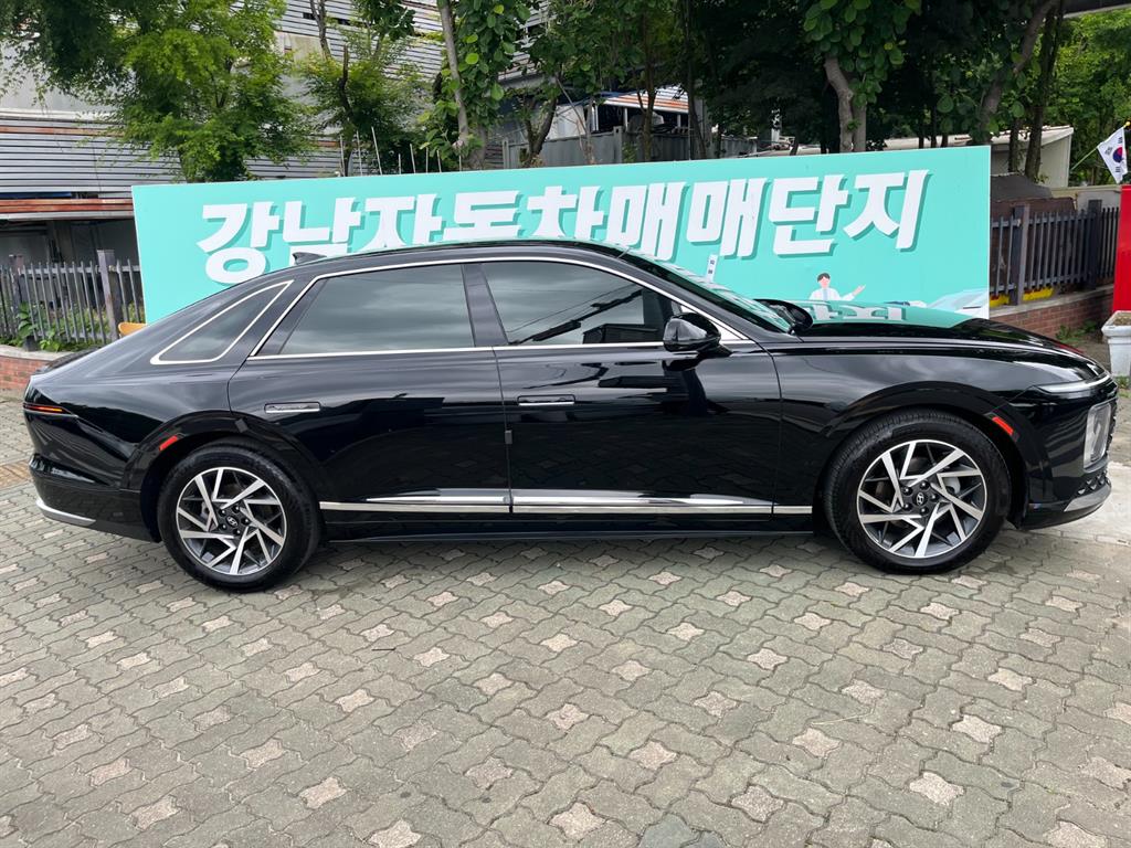 HYUNDAI Grandeur - Vista 3