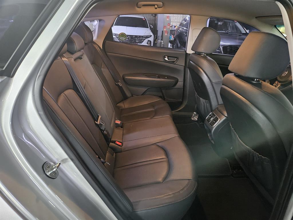 KIA K5 - Vista 6