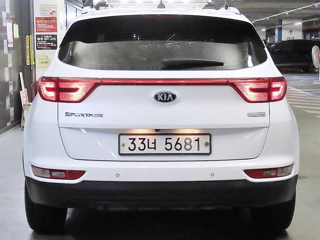 KIA Sportage - Vista 5