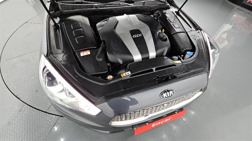 KIA K9 - Vista 6