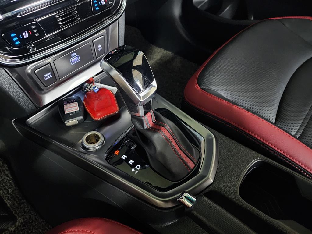 Ssangyong Tivoli - Vista 11