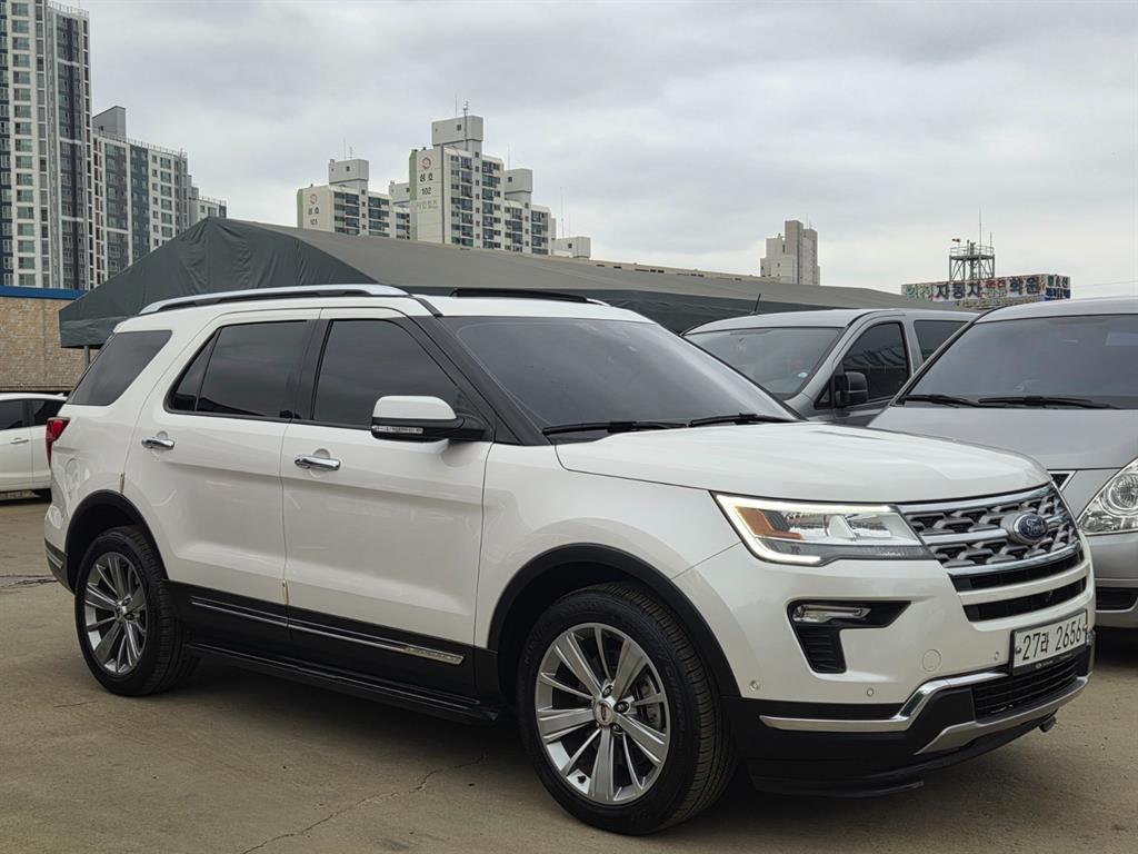 Ford Explorer - Vista 2