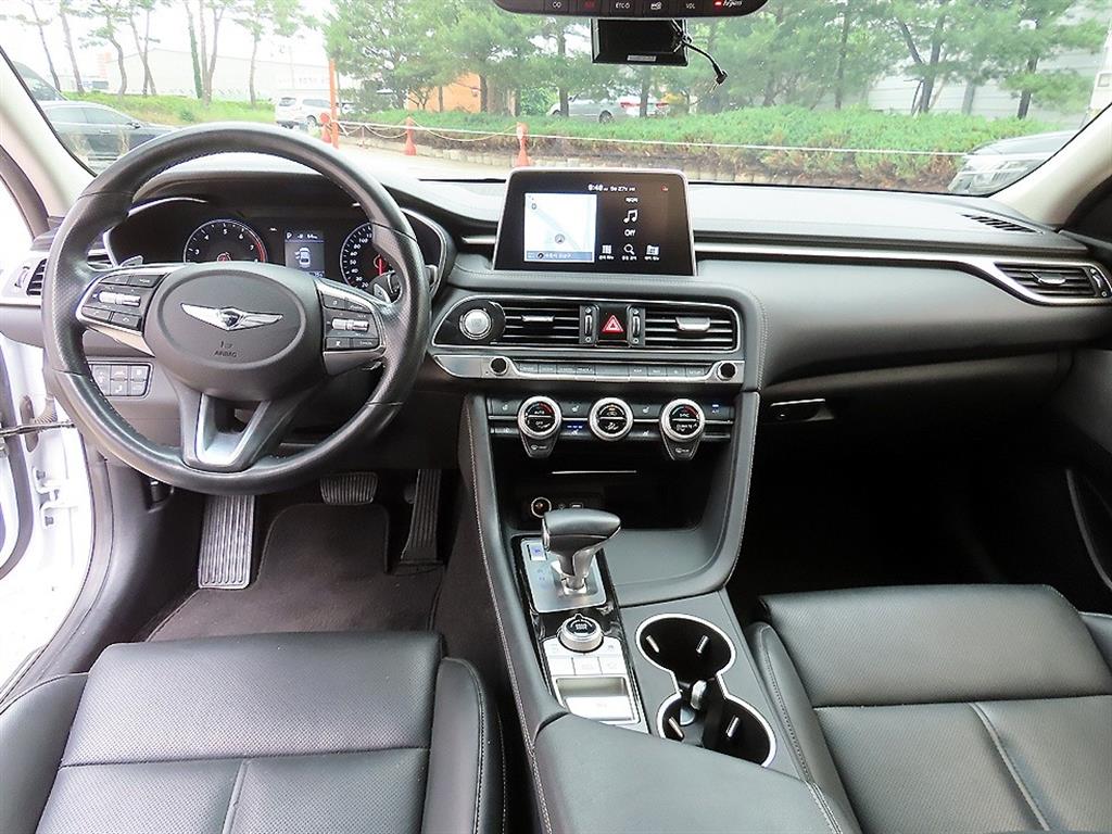 Genesis G70 - Vista 7