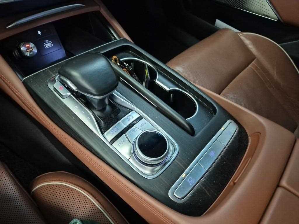 KIA K9 - Vista 7