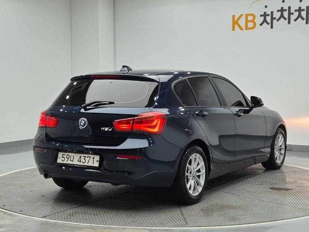 BMW 1 series - Vista 3