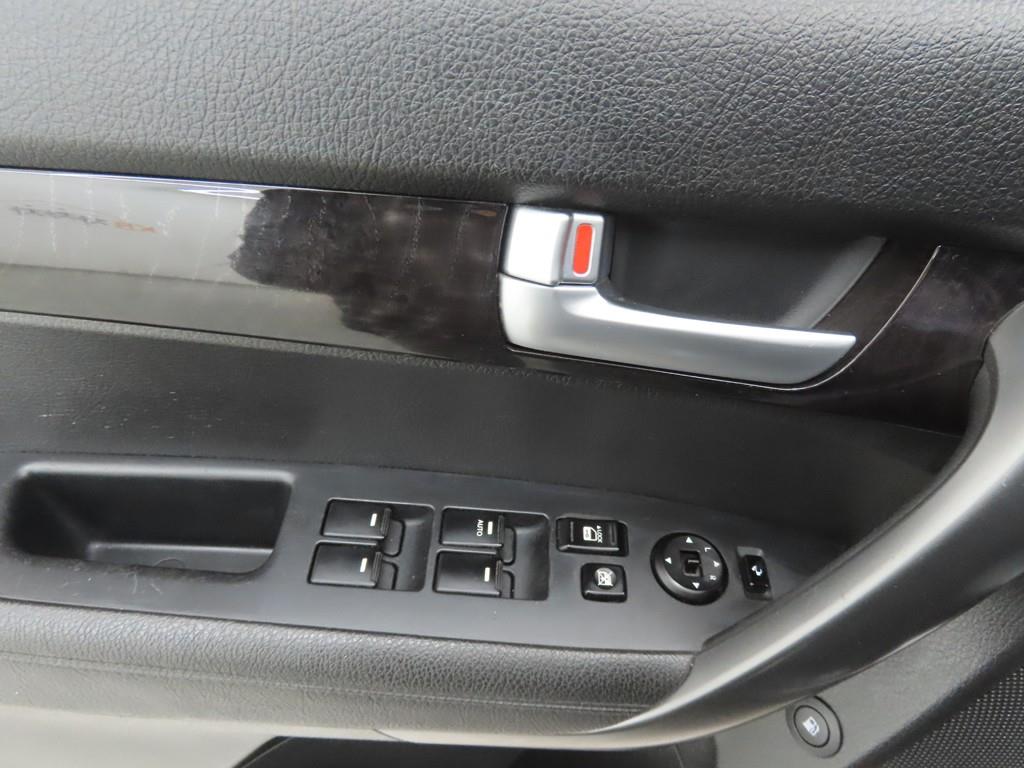 KIA Sorento - Vista 9