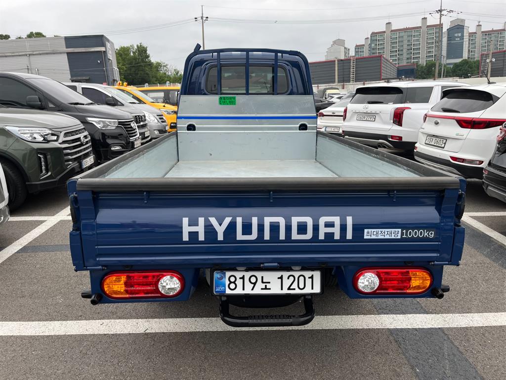 Small Truck Cargo (small) - Vista 2