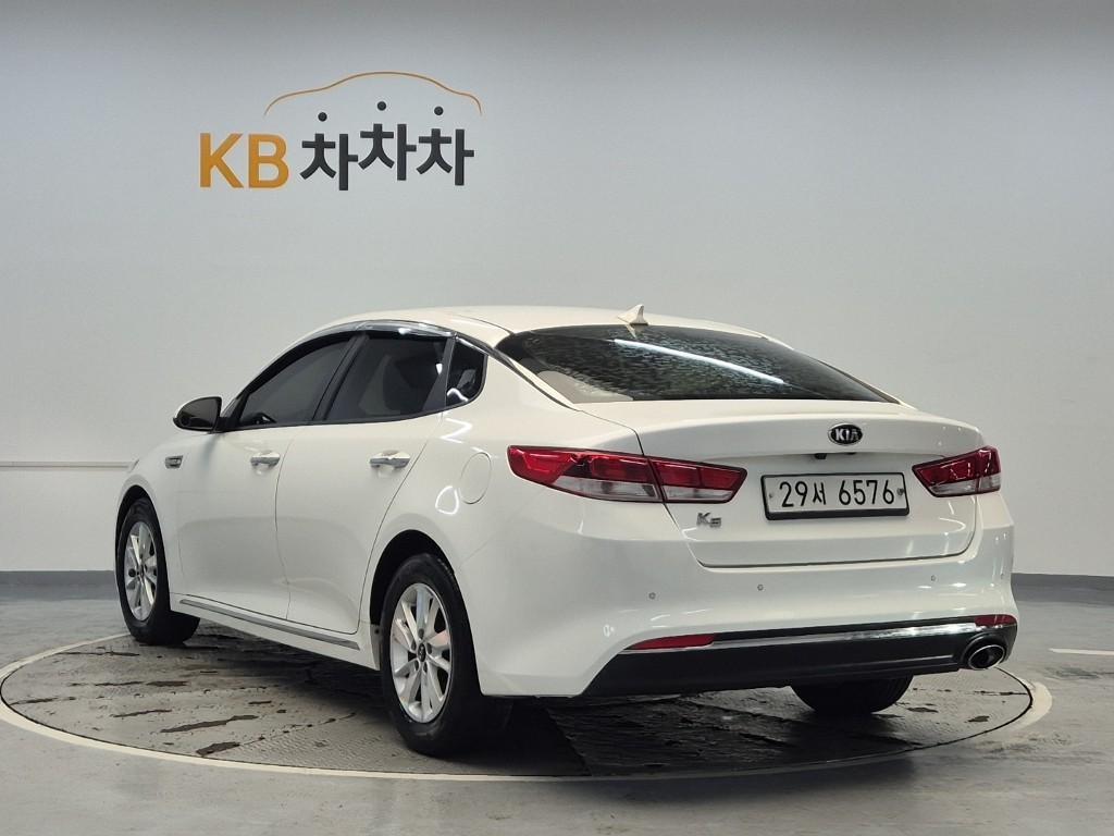 KIA K5 - Vista 2