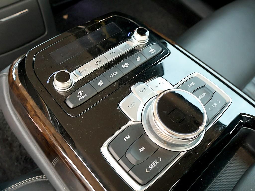 Genesis G90 2019 Negro - Importación desde Corea - HF Imports Iquique - Foto 12