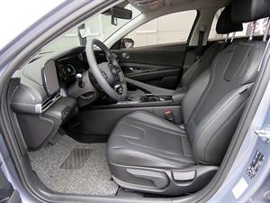 HYUNDAI Avante - Vista 12