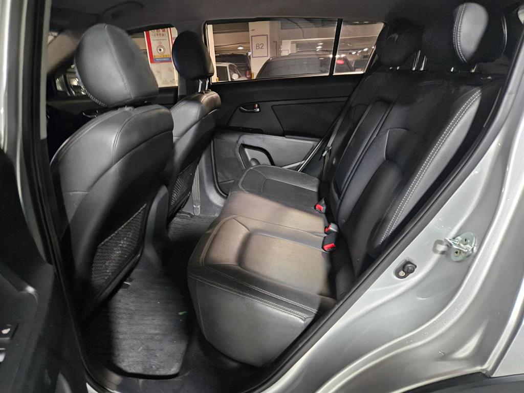KIA Sportage - Vista 11