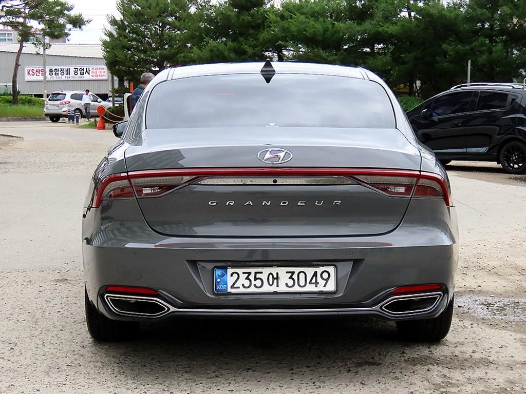 HYUNDAI Grandeur - Vista 4