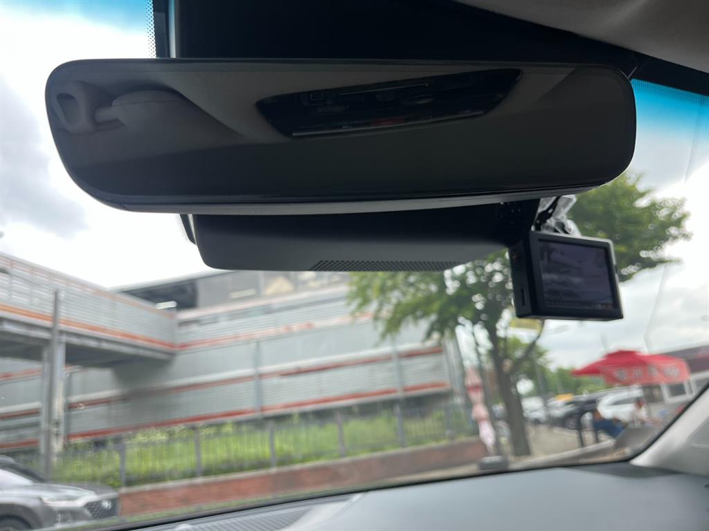 HYUNDAI Grandeur - Vista 11