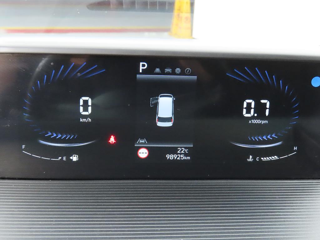 HYUNDAI Staria - Vista 10