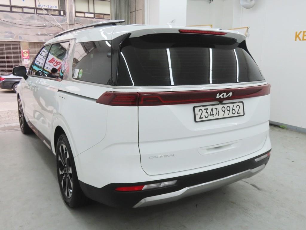 KIA Carnival - Vista 4