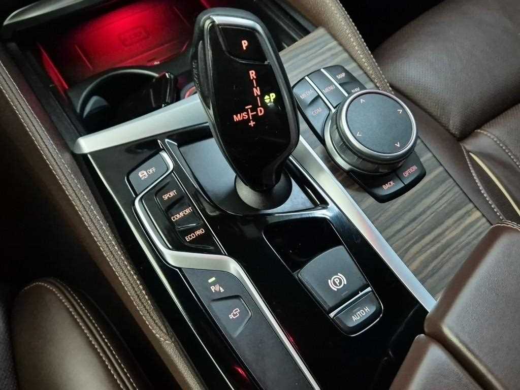 BMW 5 Series - Vista 8