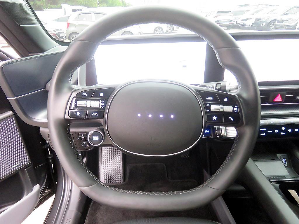 HYUNDAI Ioniq 6 - Vista 10