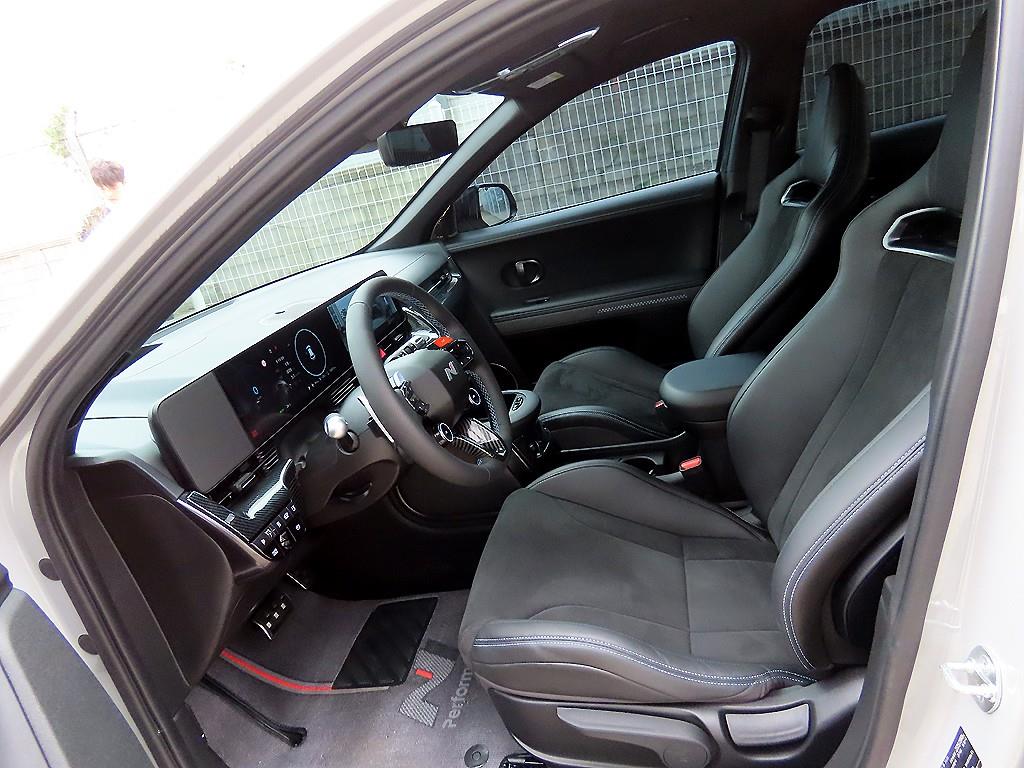 HYUNDAI Ioniq 5 - Vista 5