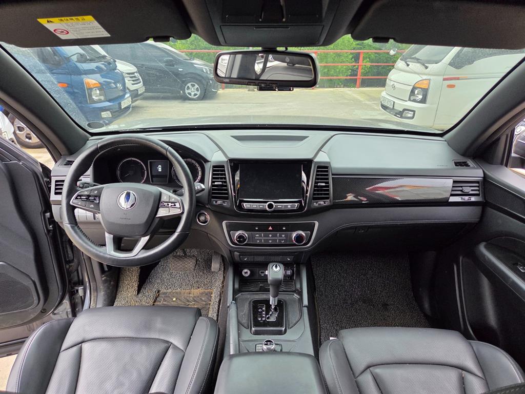 Ssangyong Rexton - Vista 8